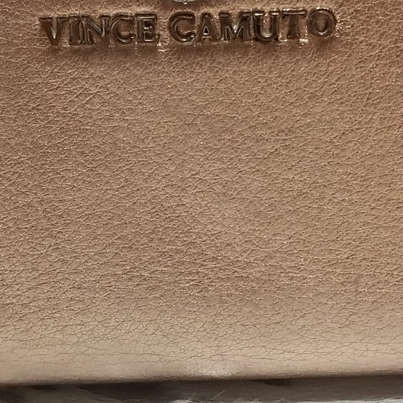 Vince Camuto wallet - Picture 3 of 6